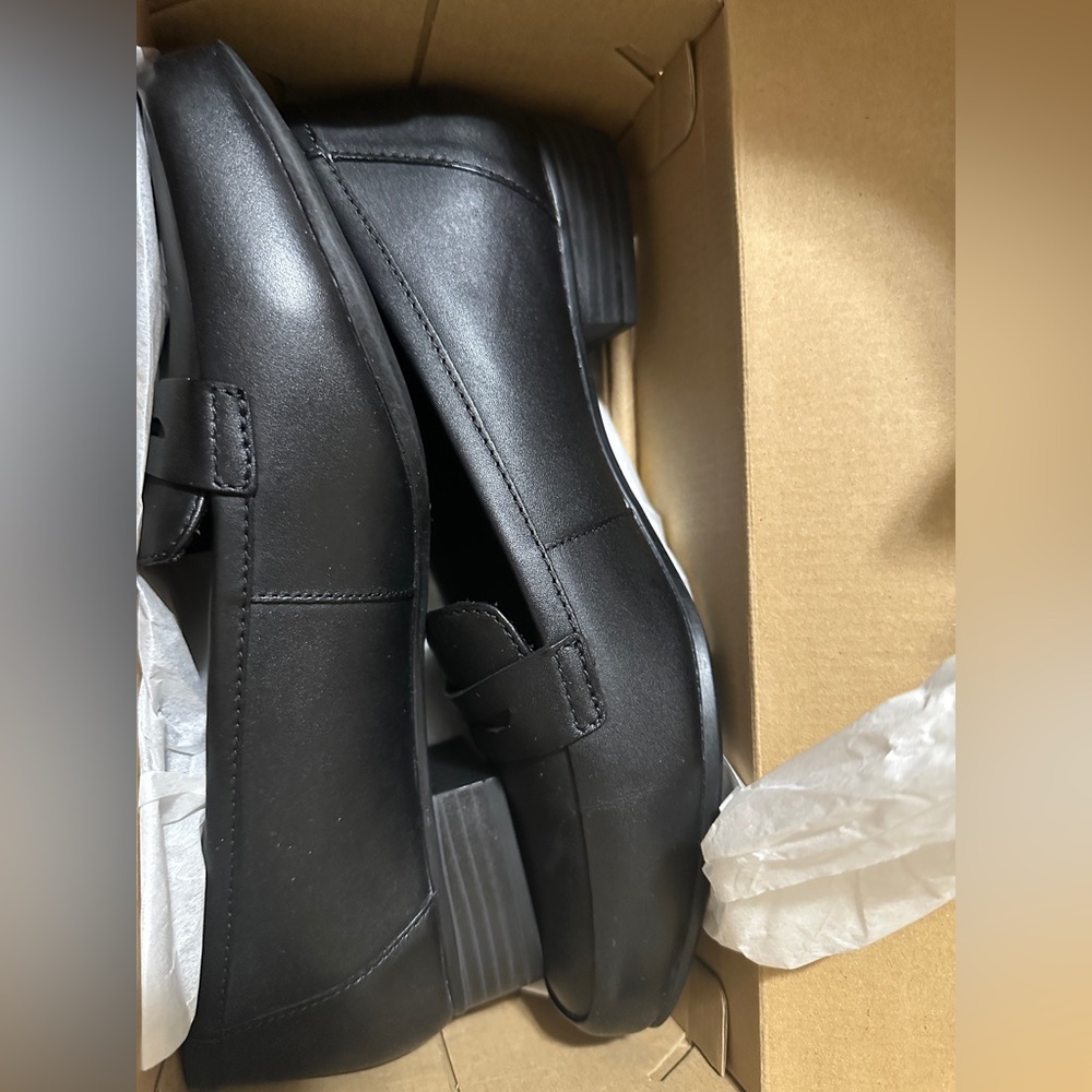 Clarks Juliet Coast black loafer Sz 8.5W NIB - Picture 5 of 5